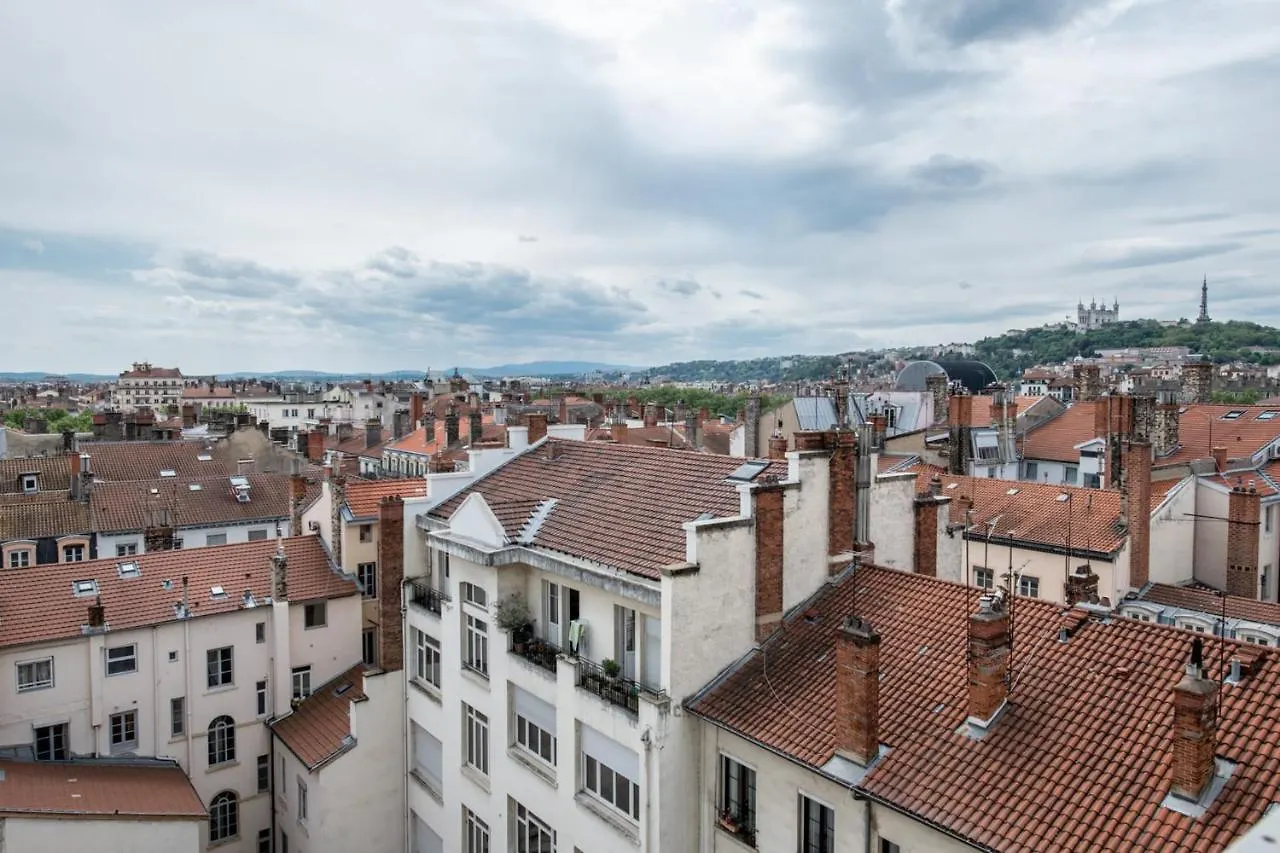 Le Celeste - Bel Appartement Refait A Neuf - Vue Fourviere 0*, Lyon